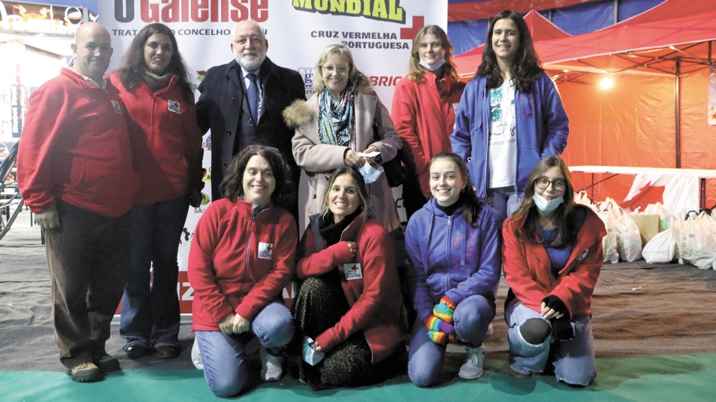 Cruz Vermelha no circo solidário