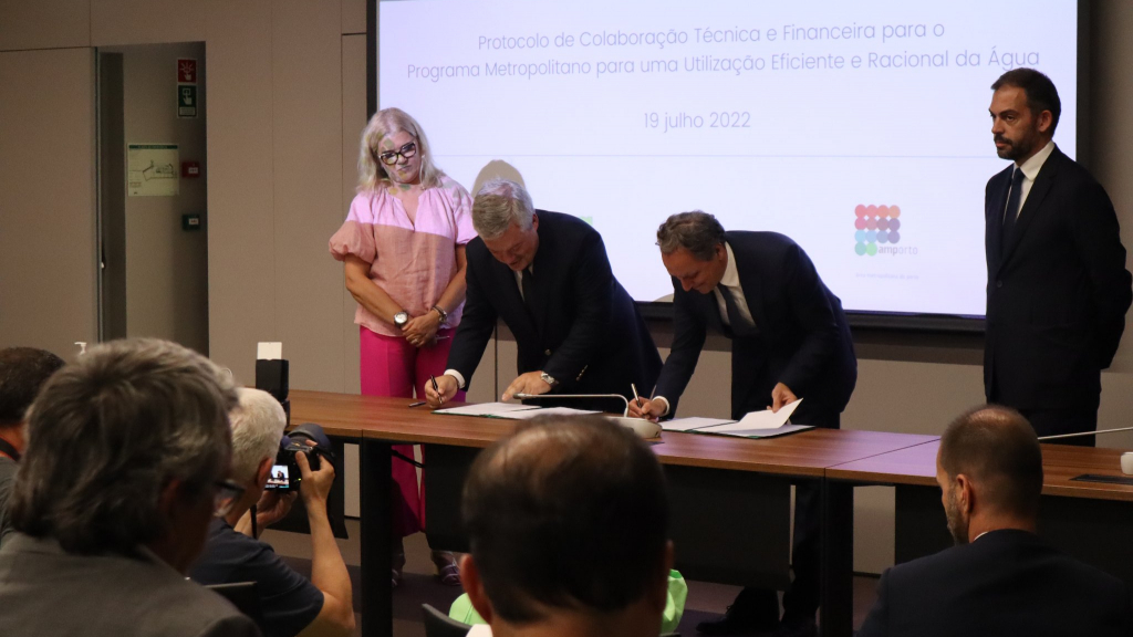Assinatura de protocolo entre a APA e AMP