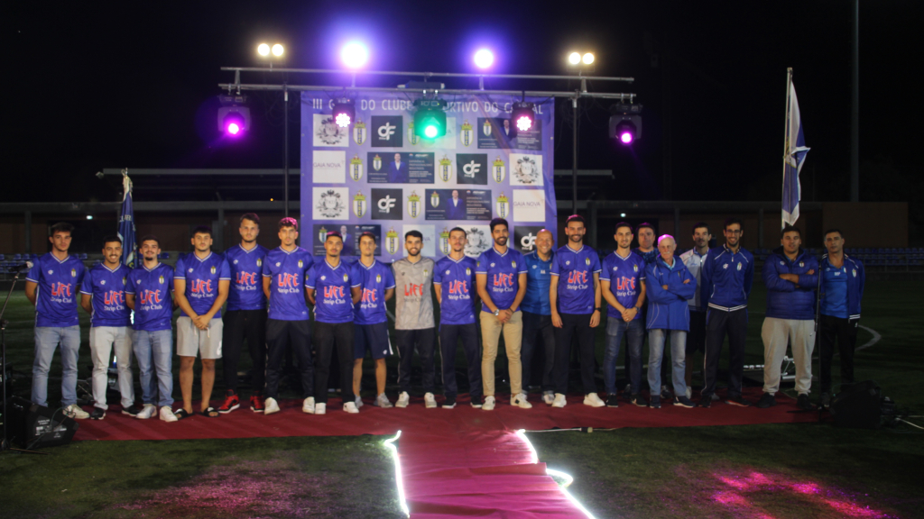 Plantel sénior apresentou-se aos associados no último sábado, antes do jogo com o Rio Tinto.
