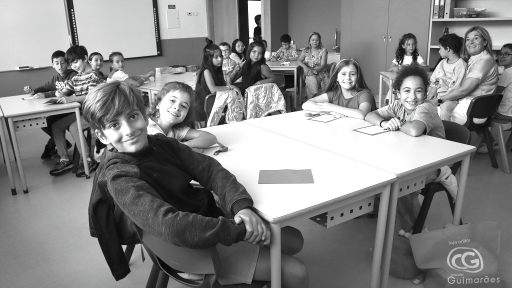 Alunos na Escola Básica de 1.º CEB / JI Fernando Guedes, em Avintes